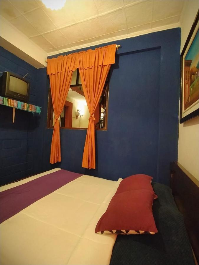 Hotel Hostal La Casa Toleña Quito - Ecuador Exterior foto
