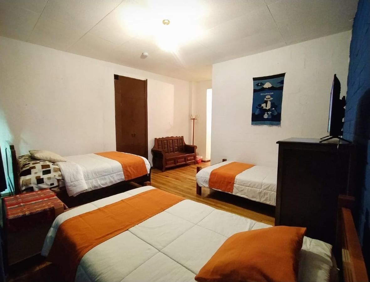 Hotel Hostal La Casa Toleña Quito - Ecuador Exterior foto