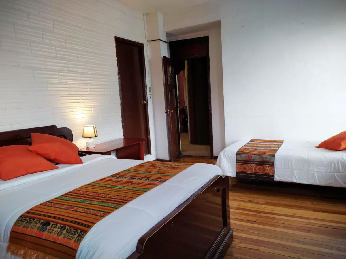 Hotel Hostal La Casa Toleña Quito - Ecuador Exterior foto
