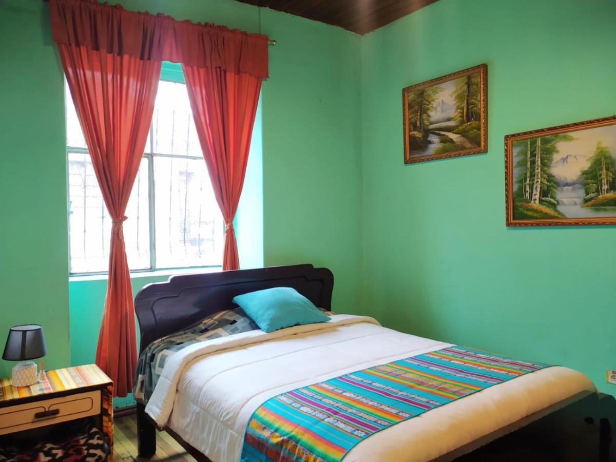 Hotel Hostal La Casa Toleña Quito - Ecuador Exterior foto